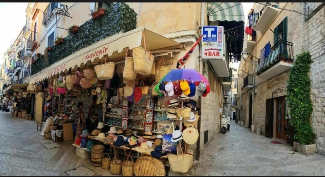 Dimora Falcone Bari Exterior foto